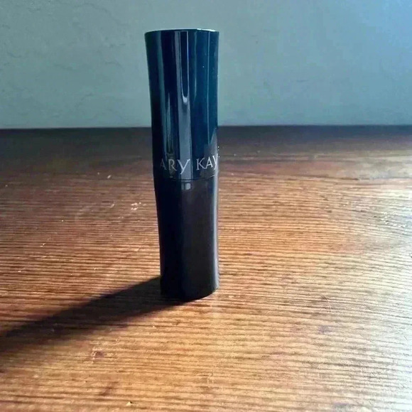Mary Kay Creme Lipstick Midnight Red 033406 NEW Rouge Minuit - Picture 5 of 6